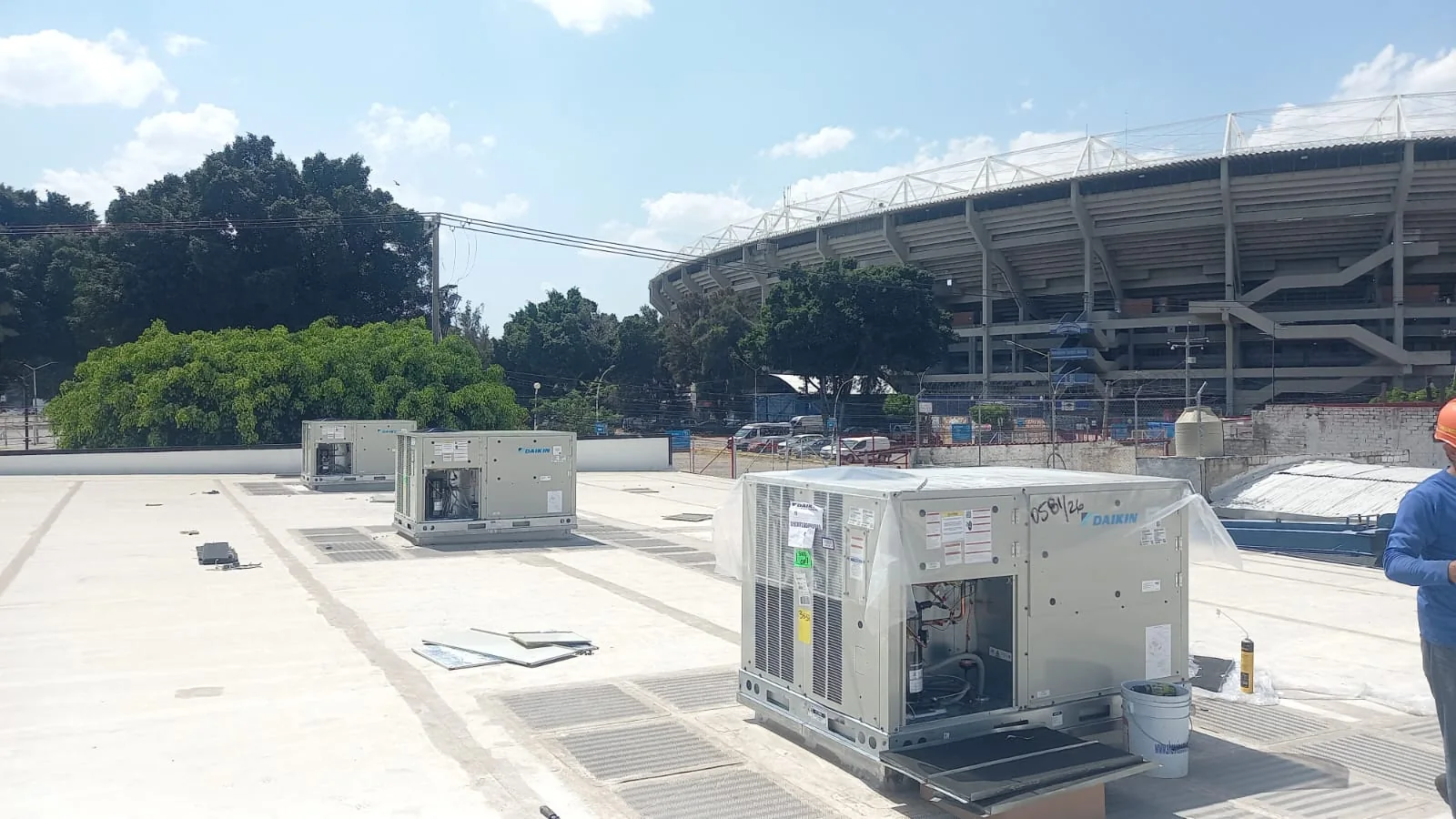 Aire Acondicionado y Refrigeración — Multiservicios REAVZA